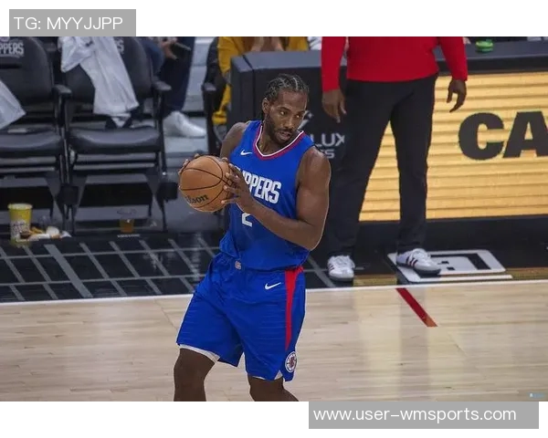 莱昂纳德上半场全能表现助队防守发力贡献7分3板3助3断正负值15领衔全队